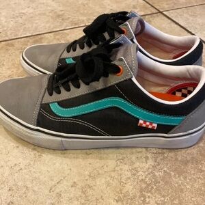 Vans skate old skool “lucid” shark skin grey/ turquoise/ black size 10.5
